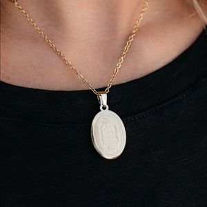 MARRIN COSTELLO - Emma Pendant Necklace